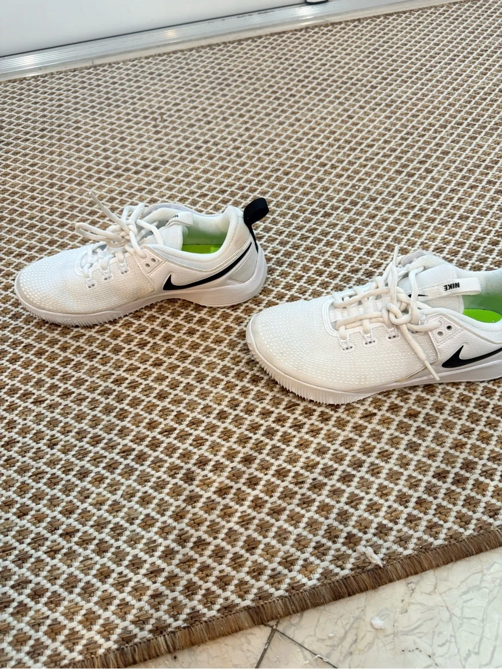 Nike White Athletic Running Shoes